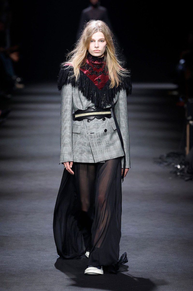 Look 37