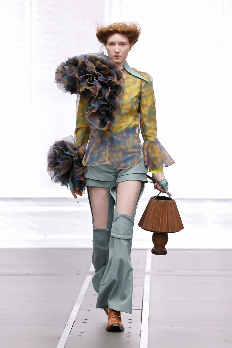 Look 7