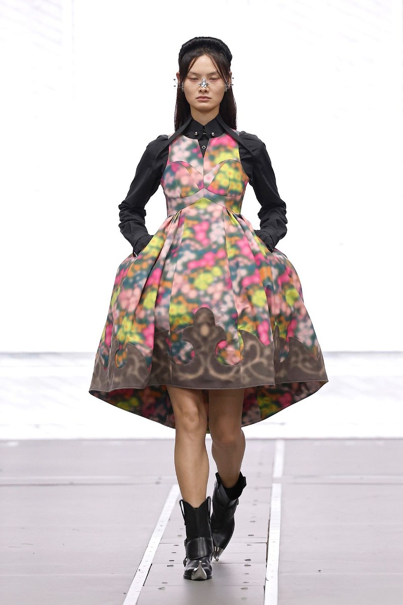 Look 9