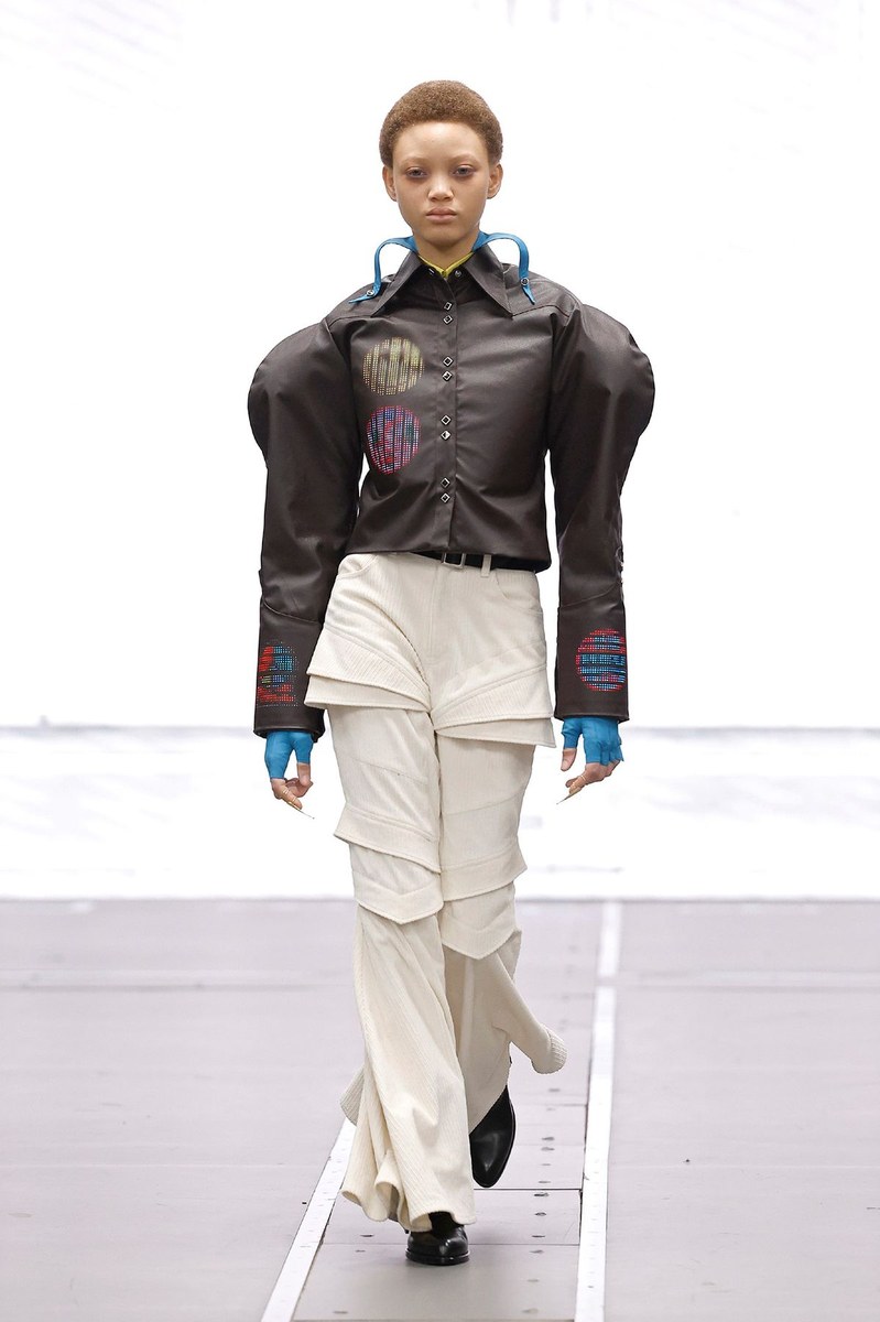 Look 13