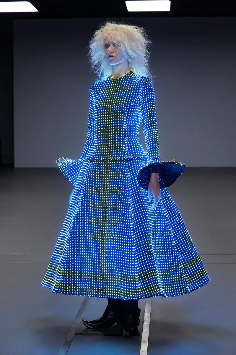 Look 23