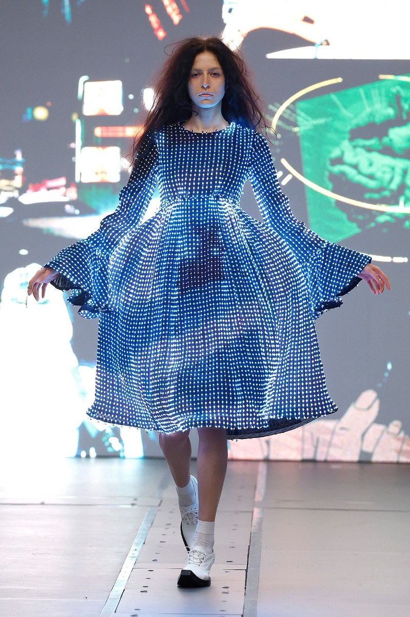Look 28