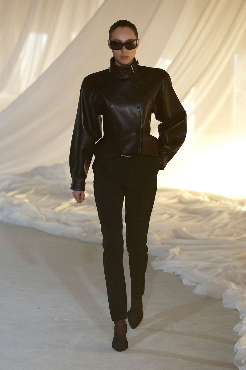 Balmain FW26 Women Looks Report
