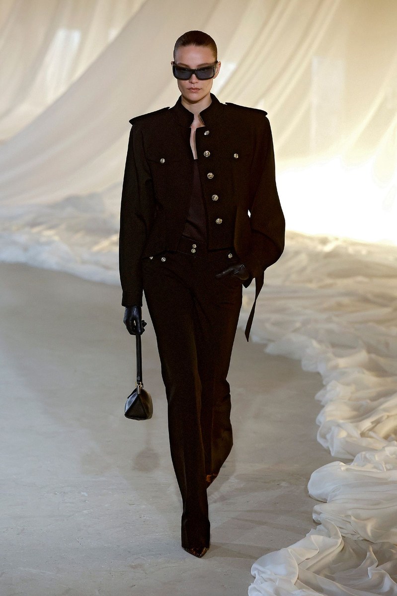 Look 7