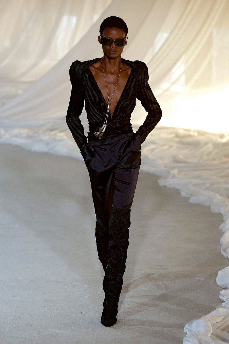 Look 9