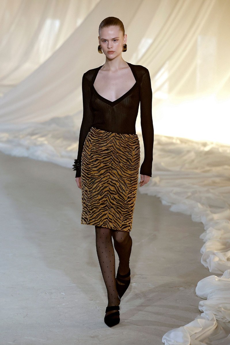 Look 13