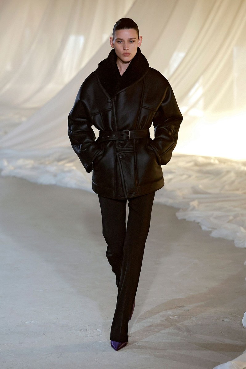Look 14