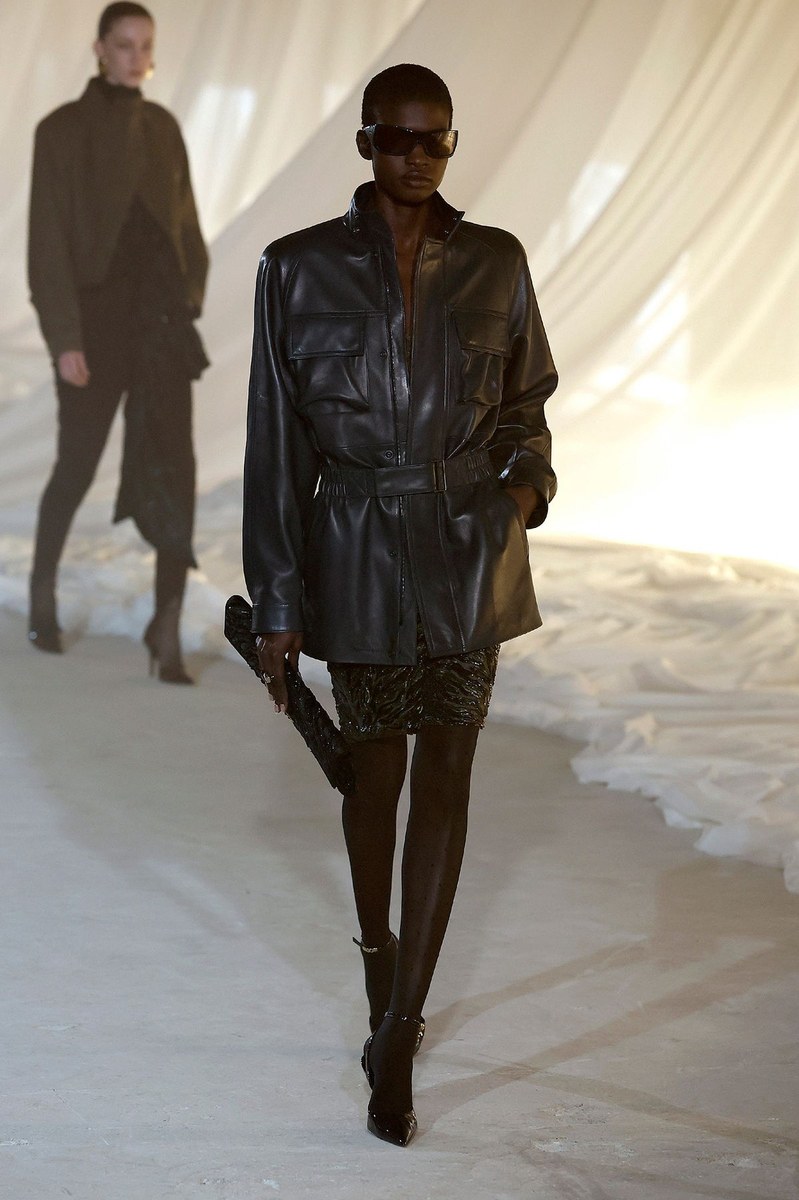 Look 17