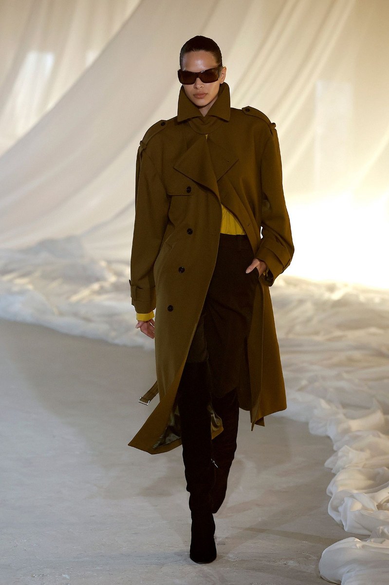 Look 24