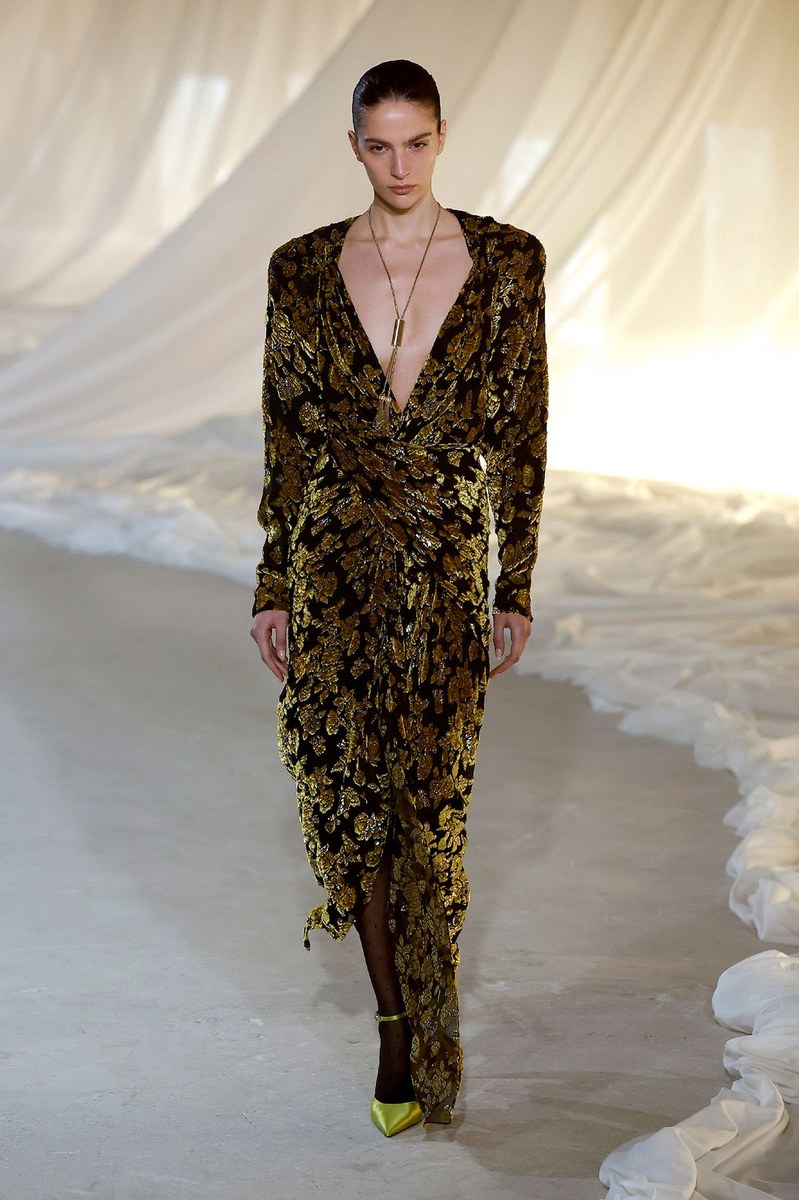 Look 30