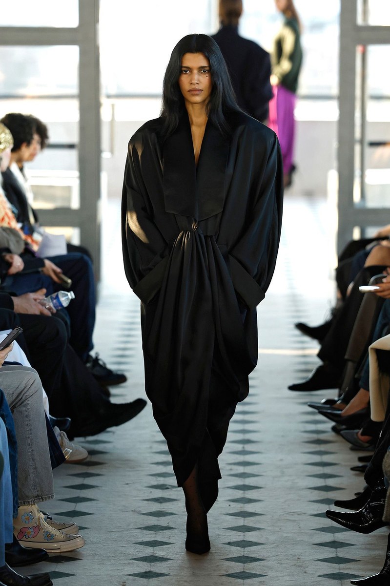 Look 3