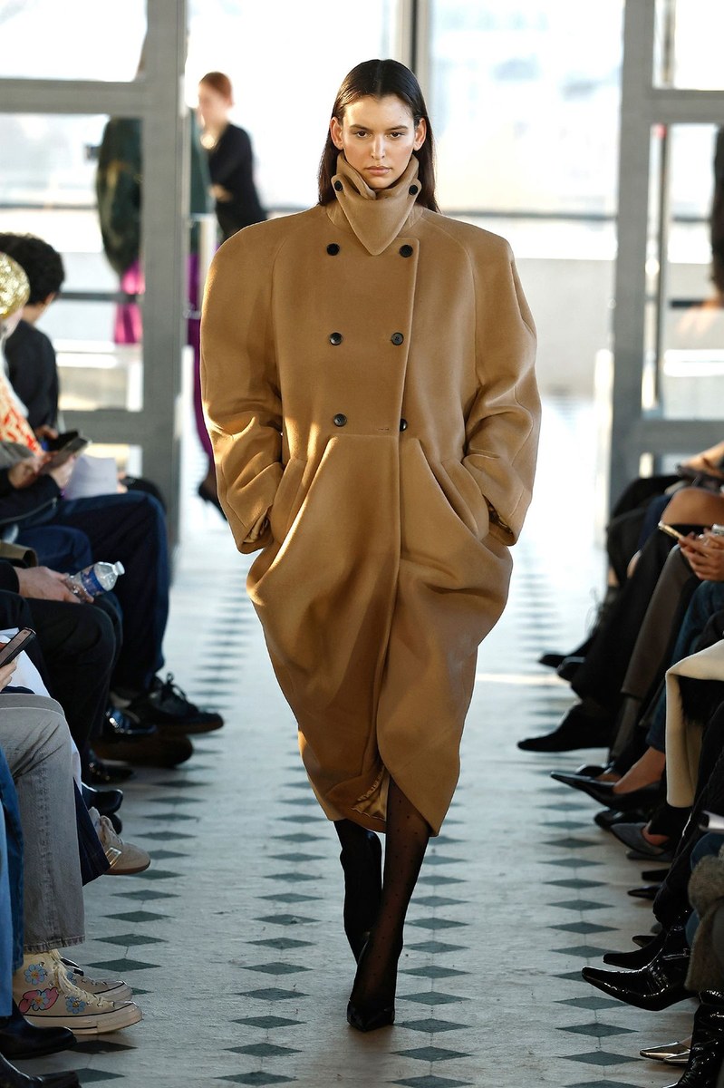 Look 4