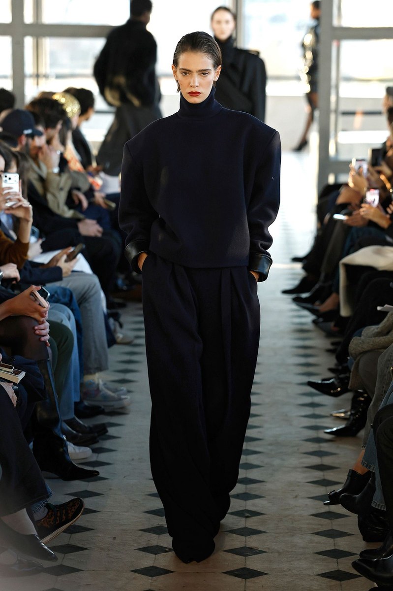 Look 7