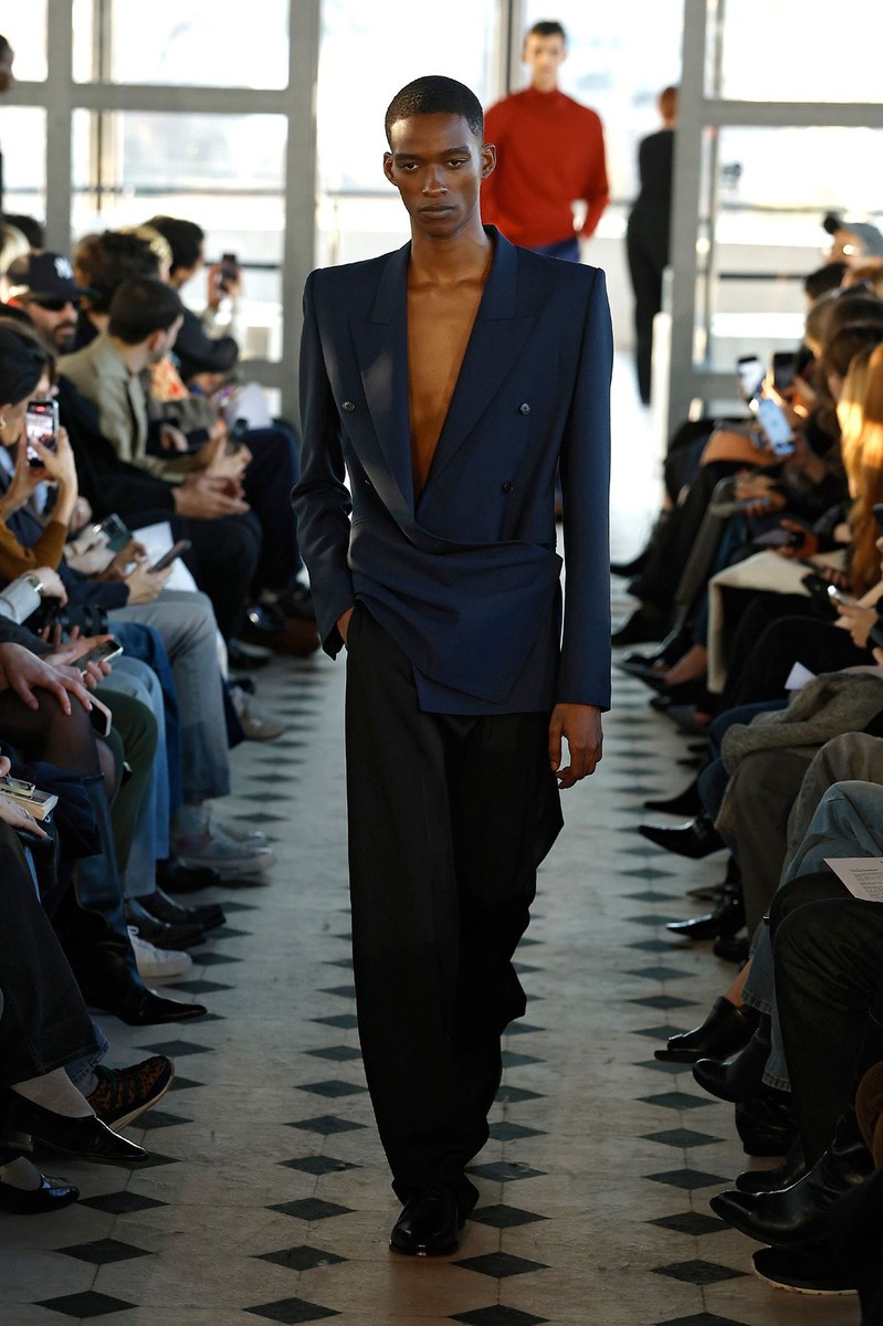 Look 19