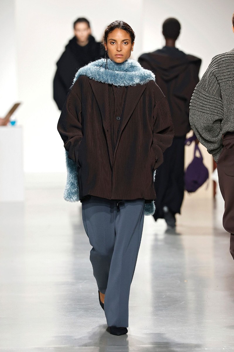 Look 8