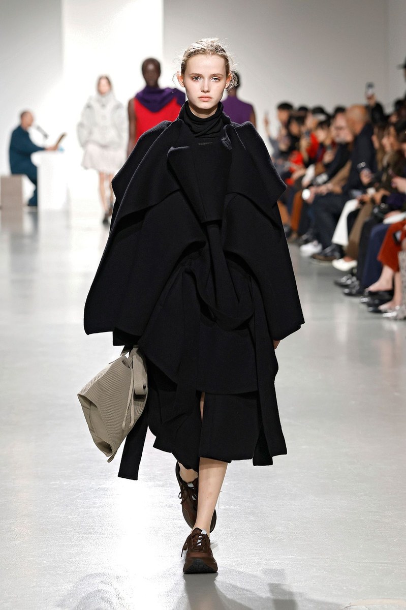 Look 15