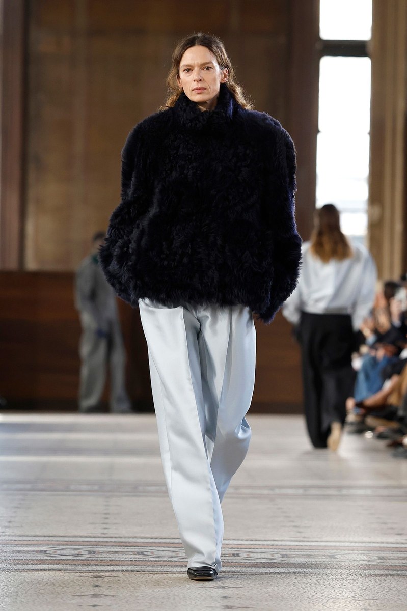 Look 8