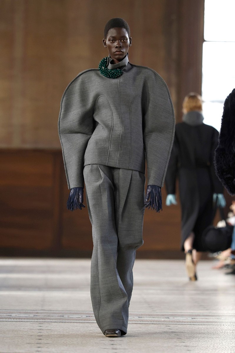 Look 9