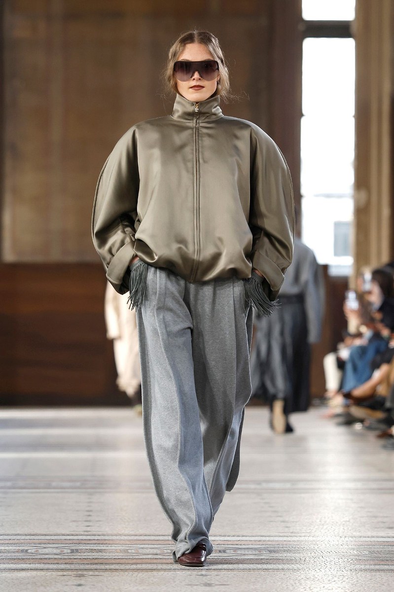 Look 12