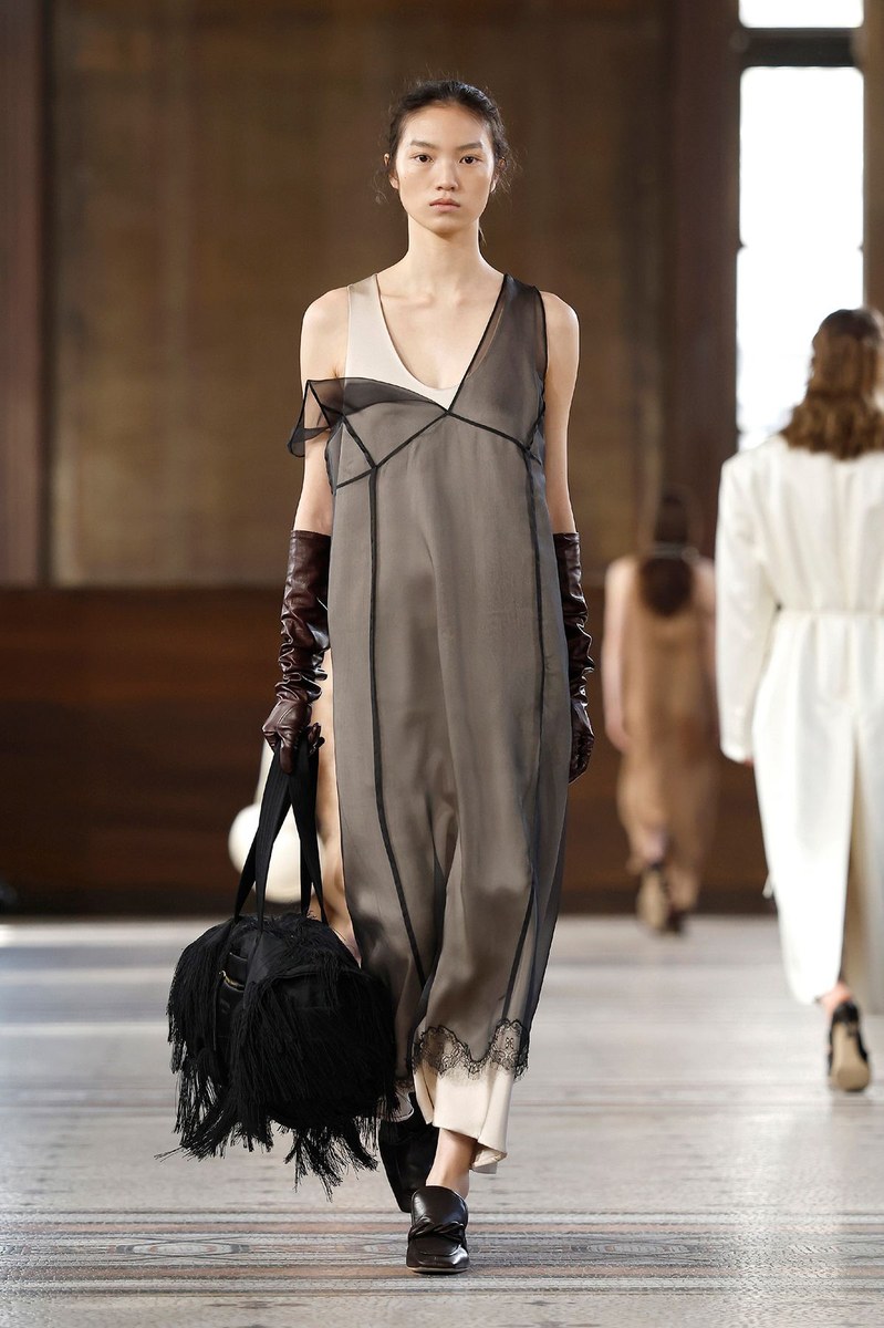 Look 17