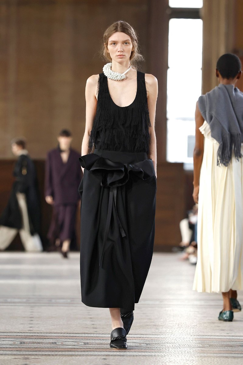 Look 25