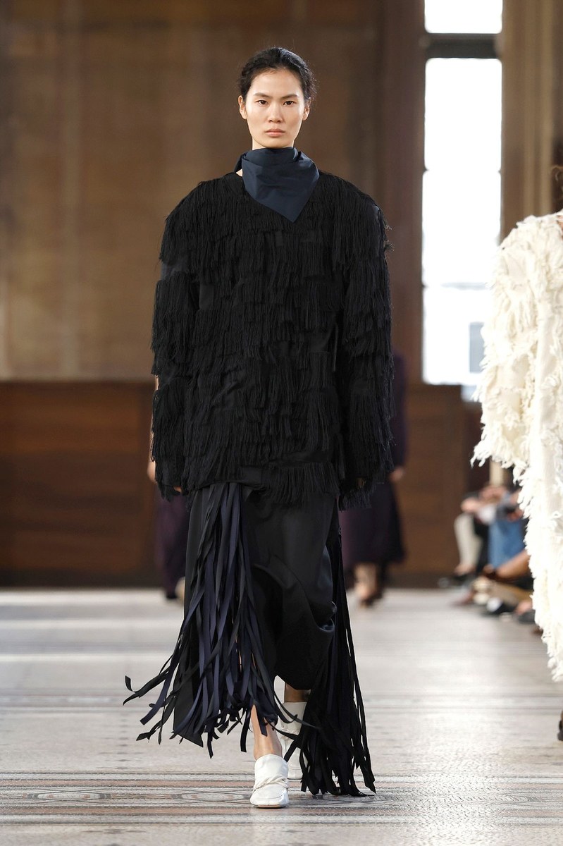 Look 28