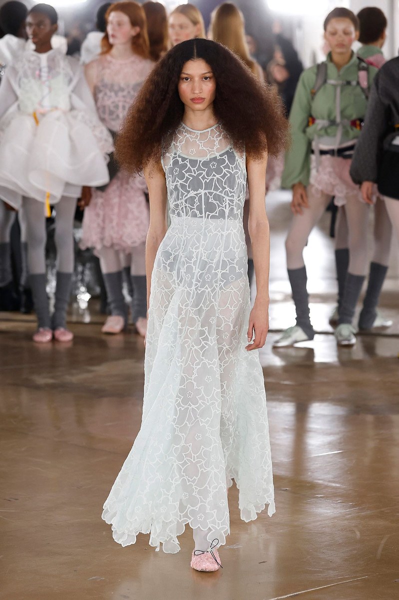 Look 3