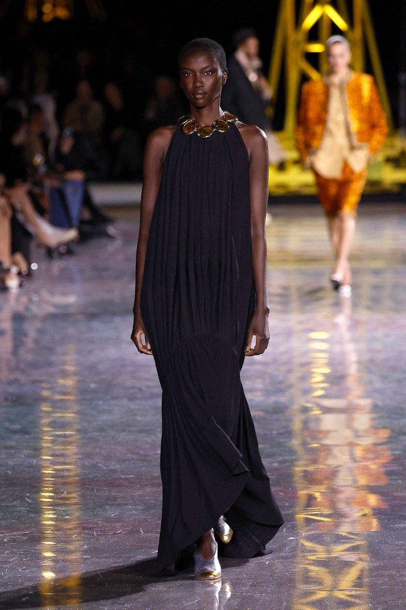 Look 5