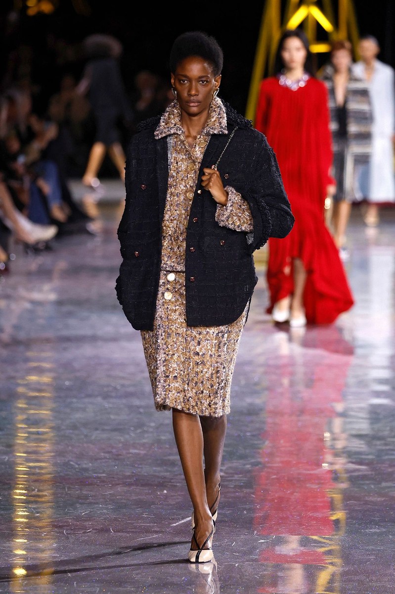 Look 7