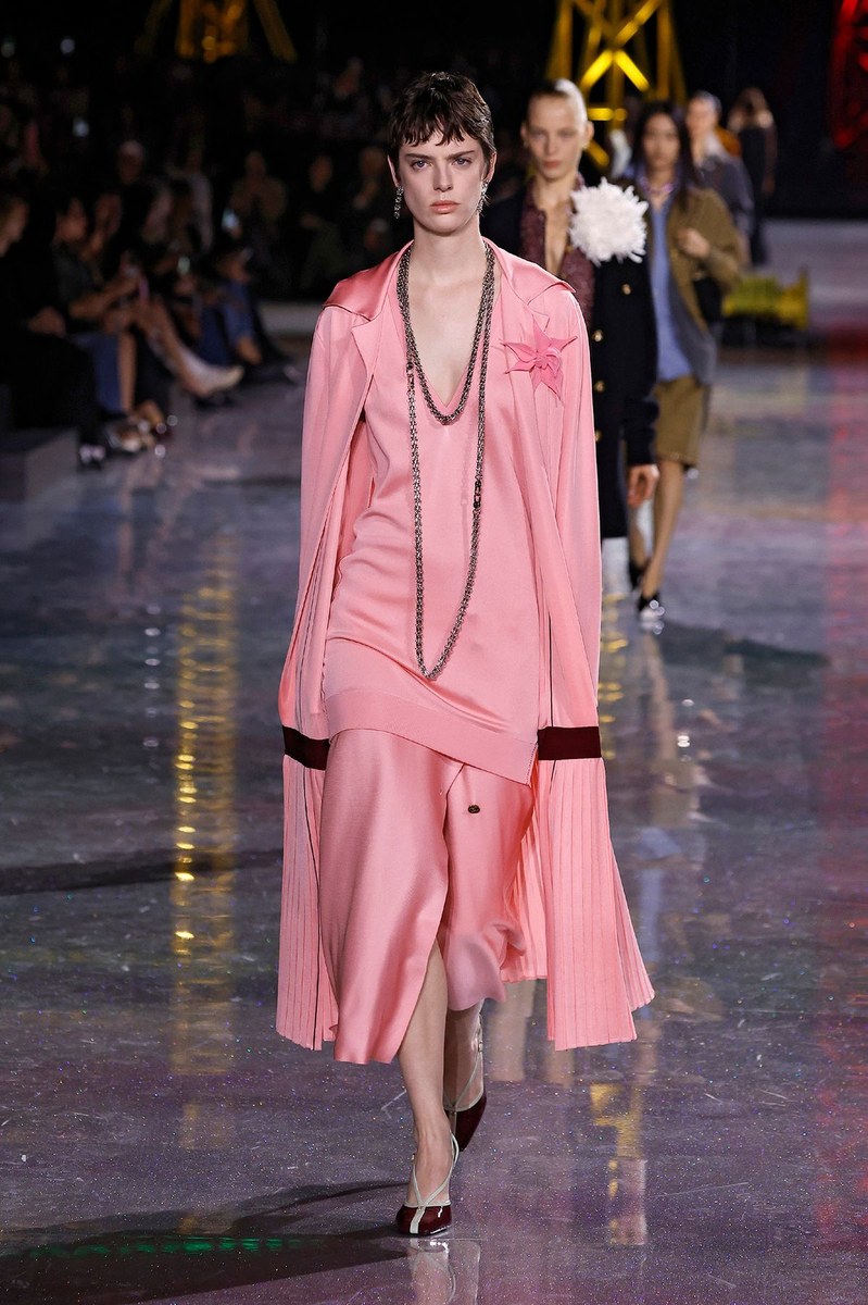Look 13