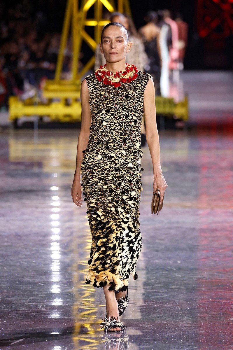 Look 24