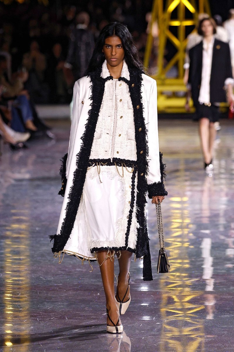 Look 29