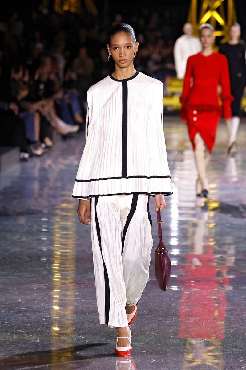 Look 35