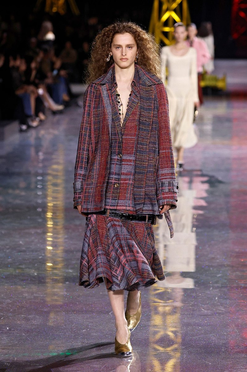 Look 46