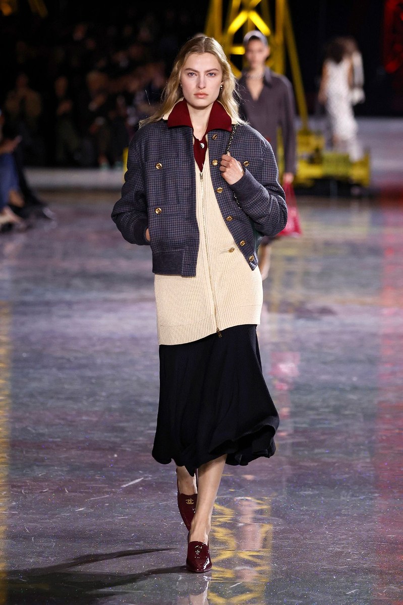 Look 49
