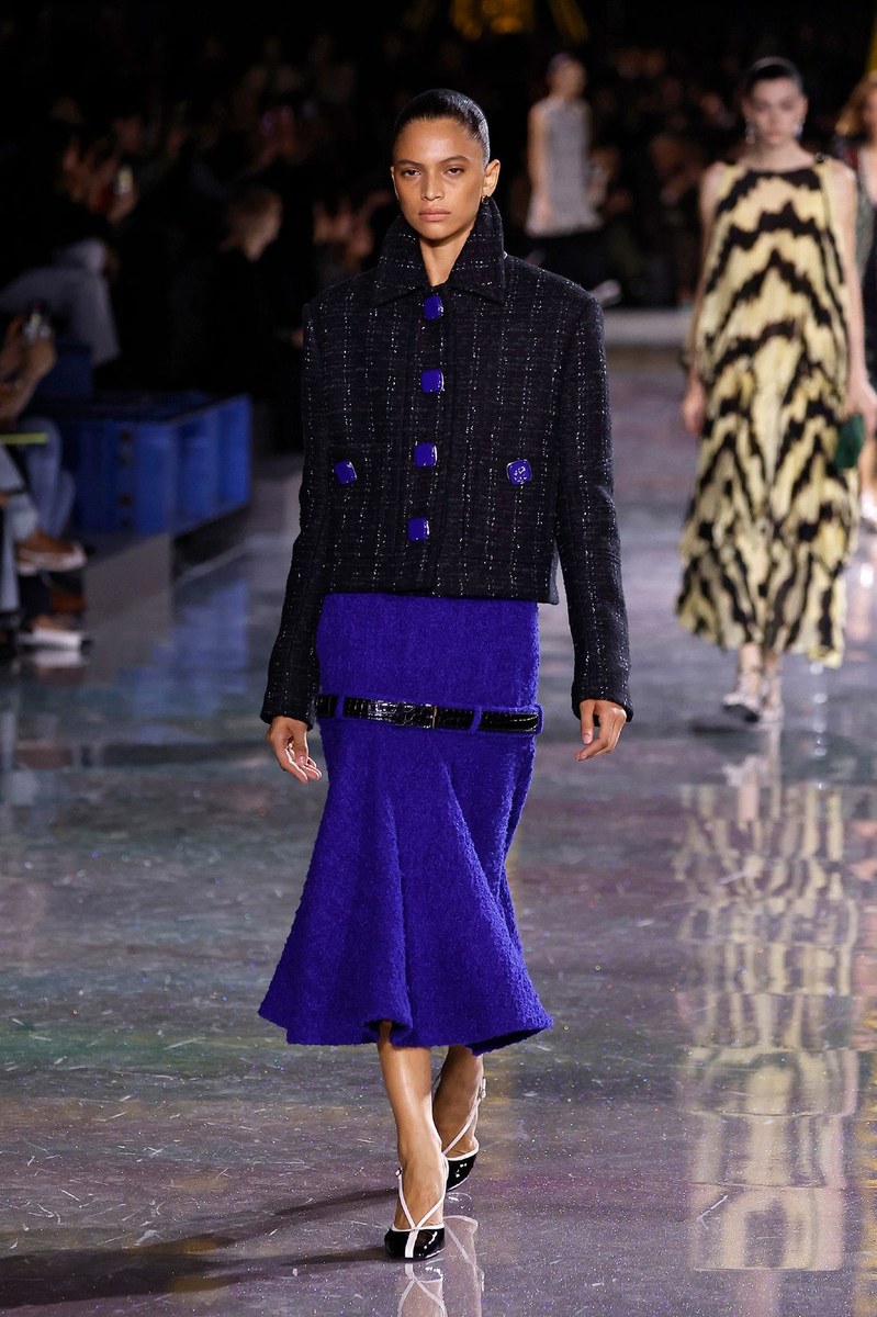Look 54