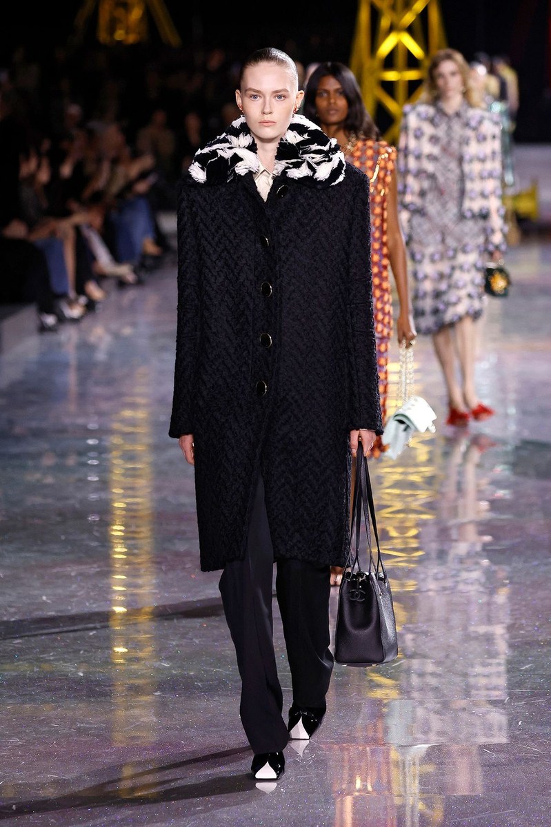 Look 63