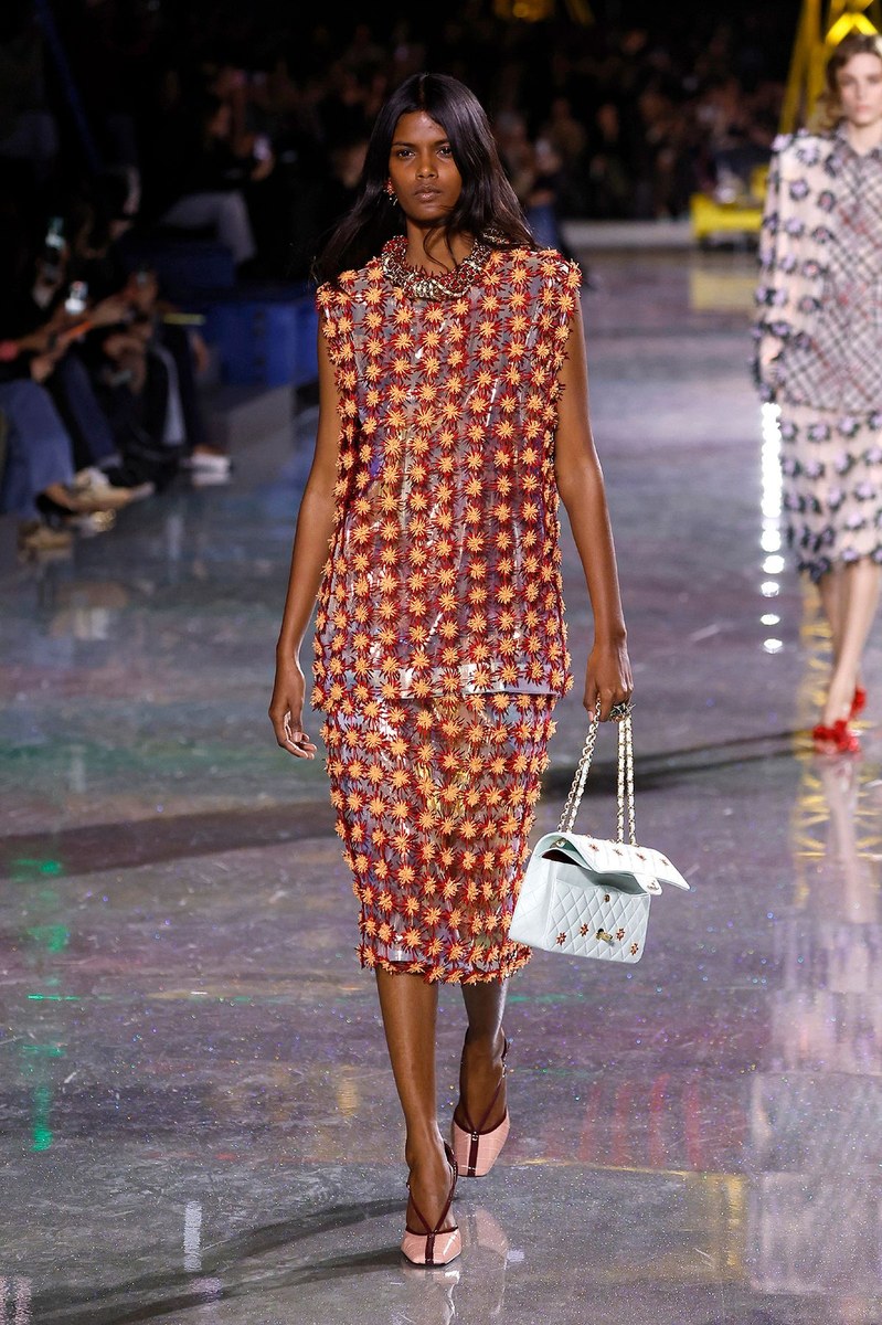Look 64