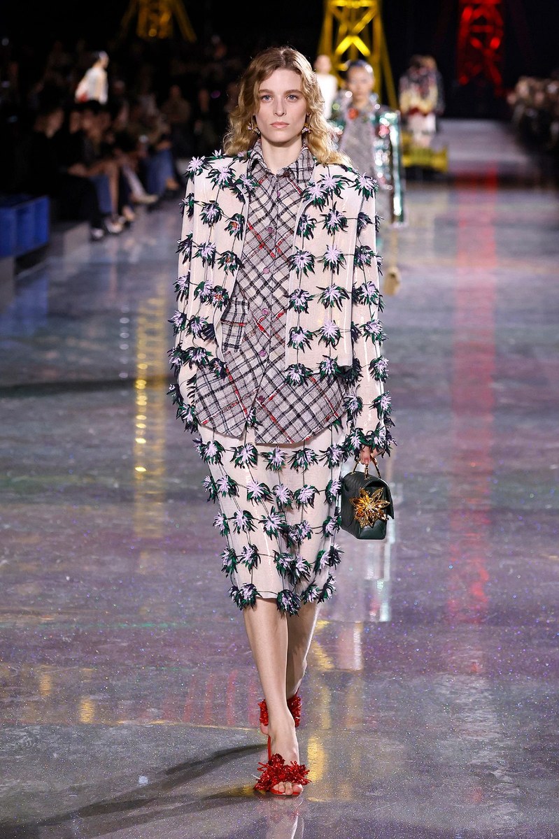 Look 65