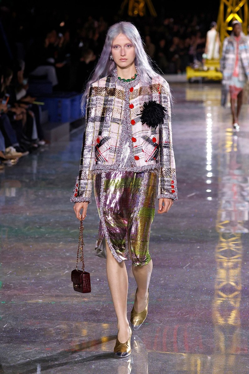 Look 74