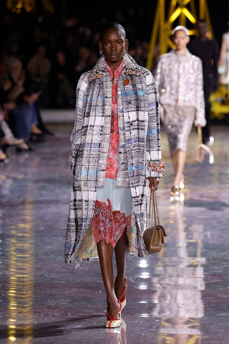 Look 75