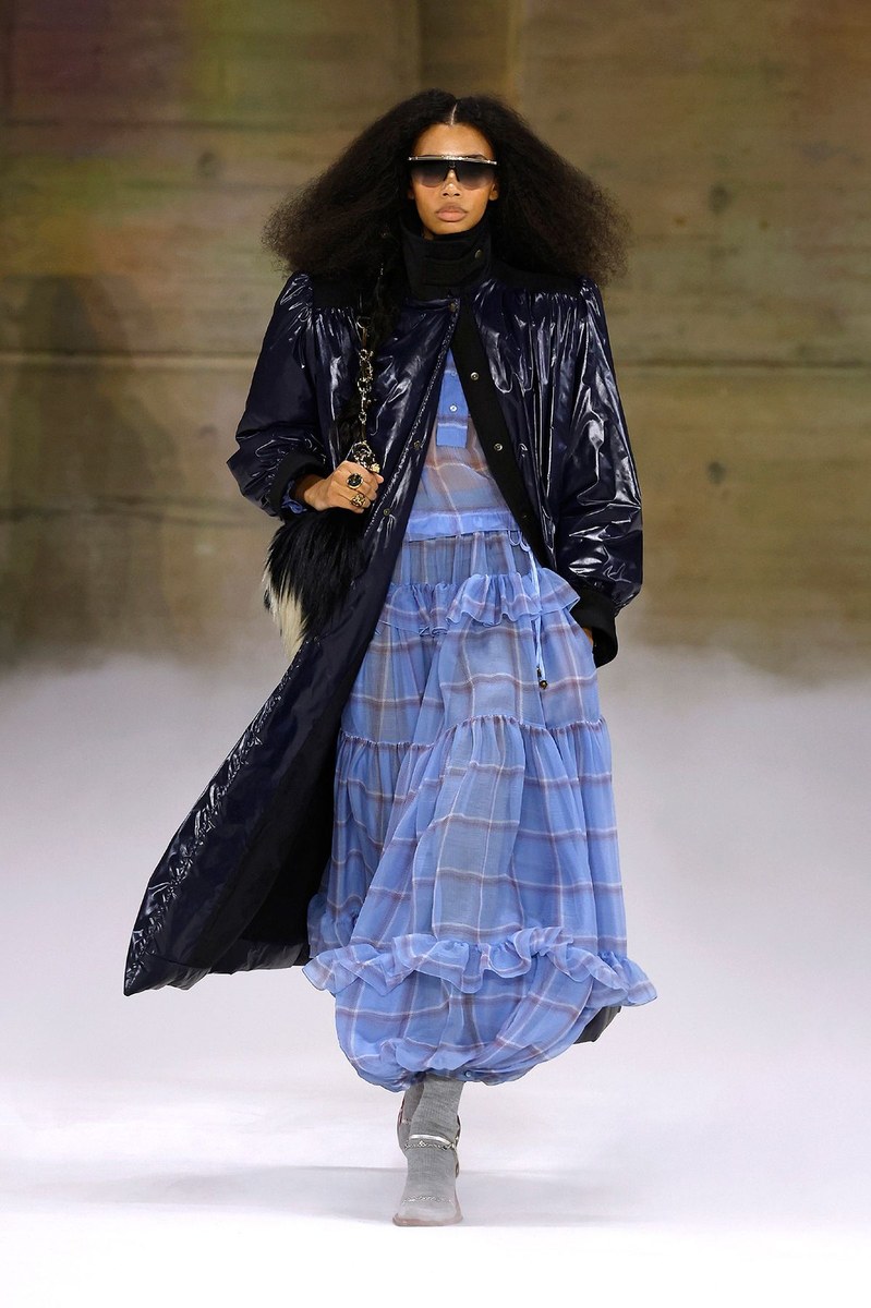 Look 11