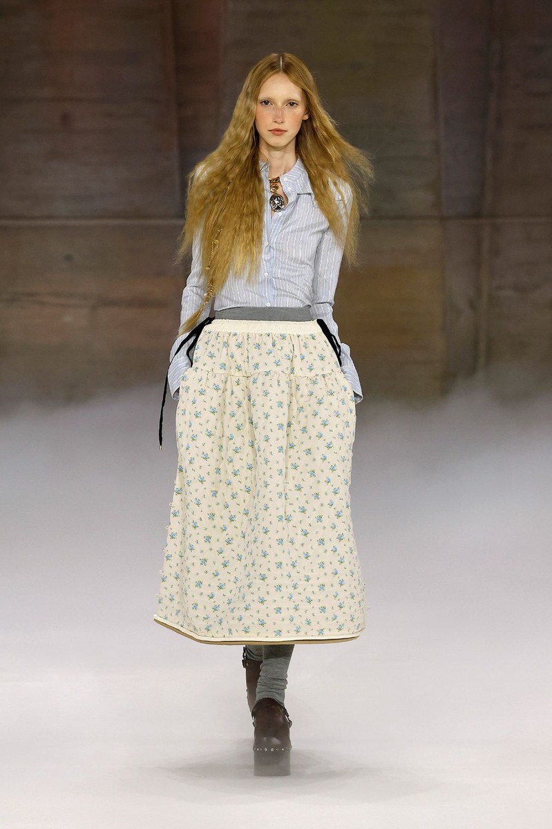 Look 18