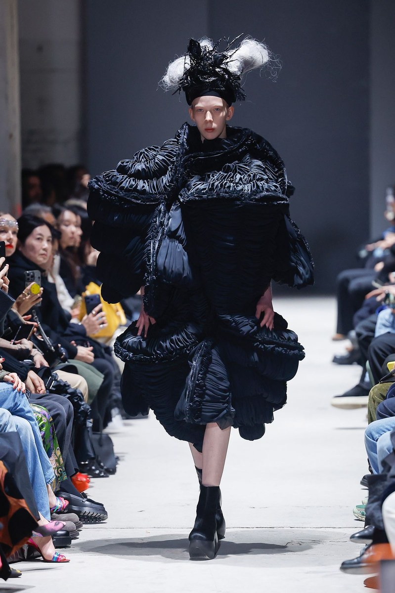 Comme des Garçons FW26 Women Looks Report