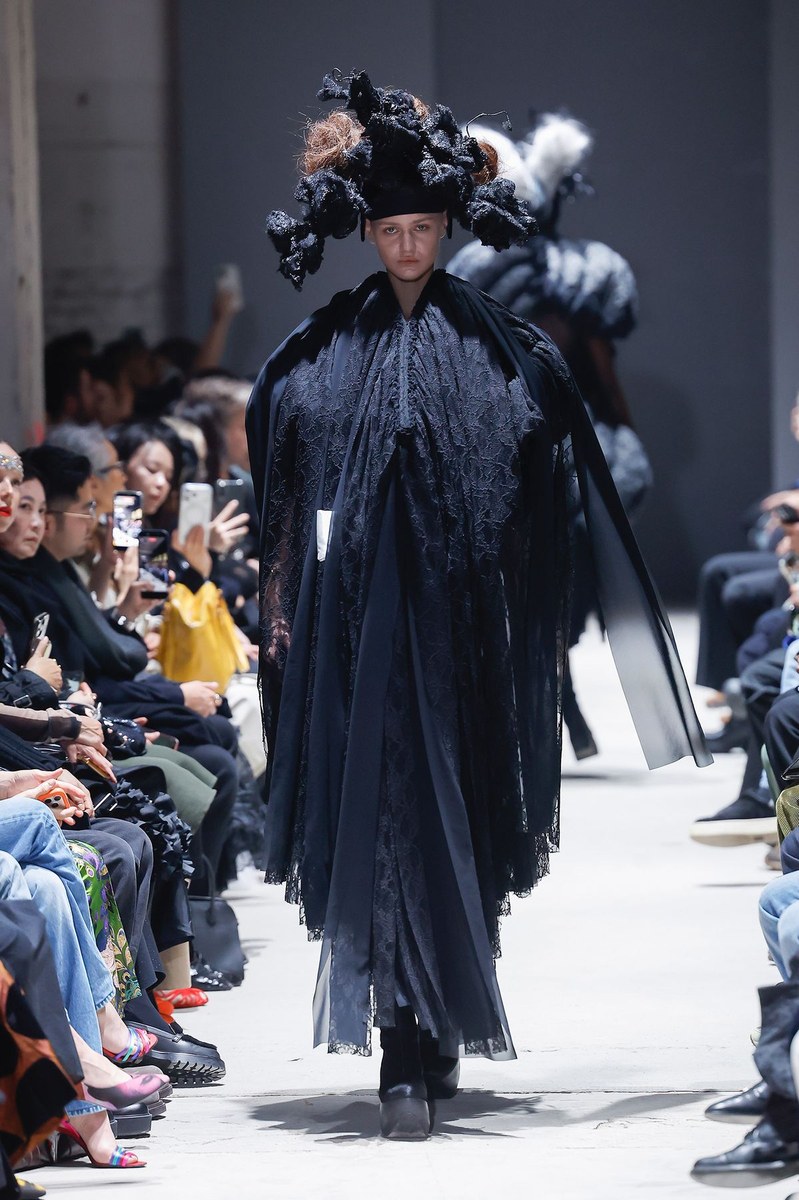 Look 4
