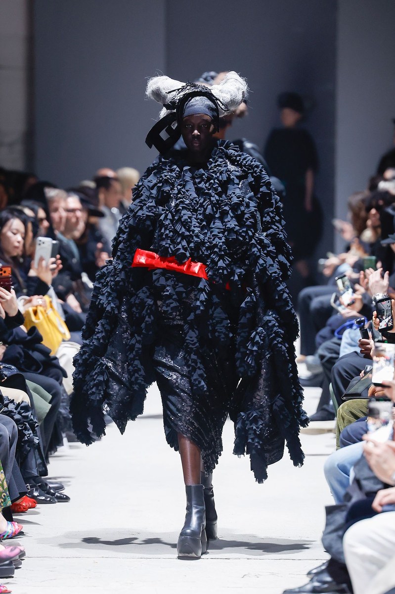 Look 12