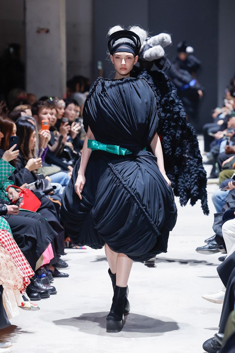 Look 13