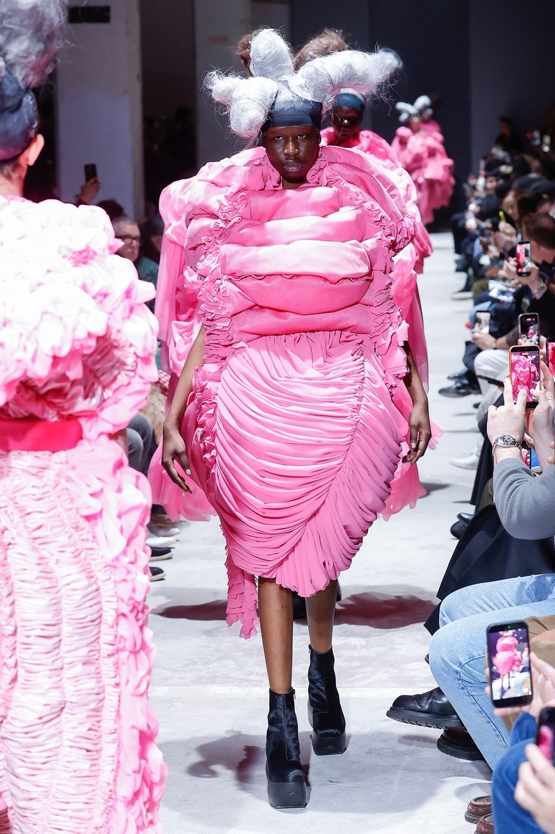 Look 18