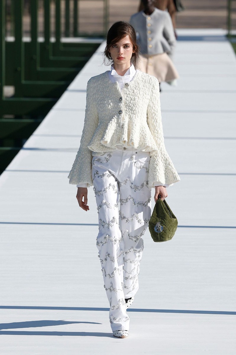 Look 6