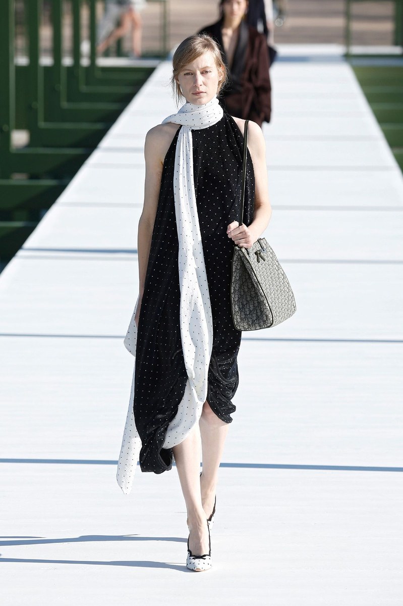 Look 9
